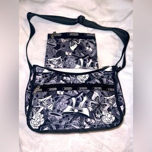 Vintage LeSportSac gray black n white Hobo bag W/ coin toiletry bag